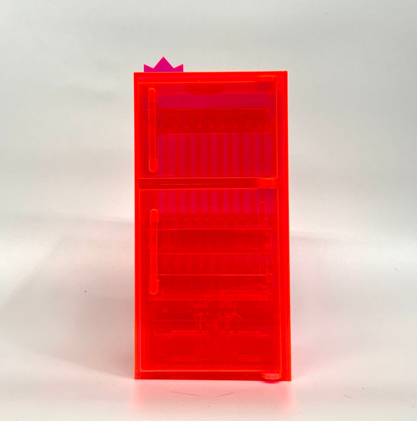 FRIDGE X CANAL PLASTIC CENTER : Fluorescent Pink FRIDGE