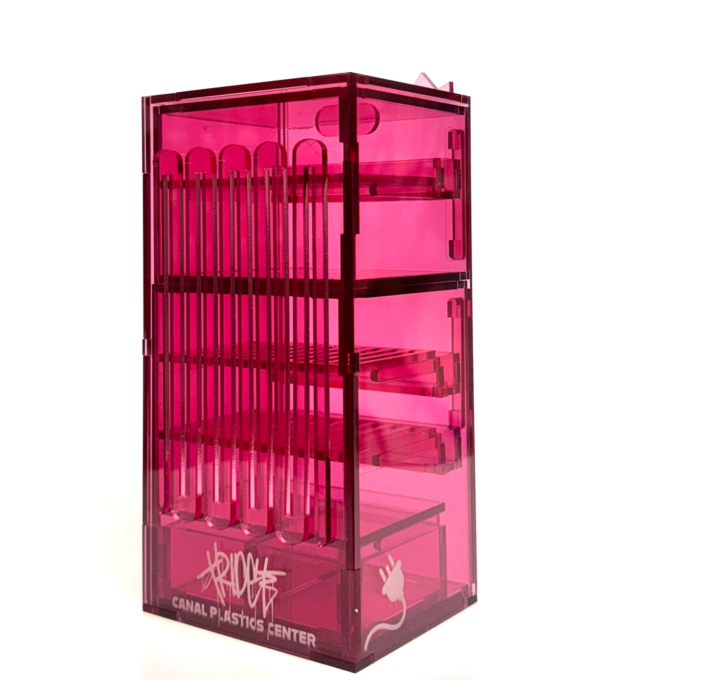 FRIDGE X CANAL PLASTIC CENTER : Magenta FRIDGE