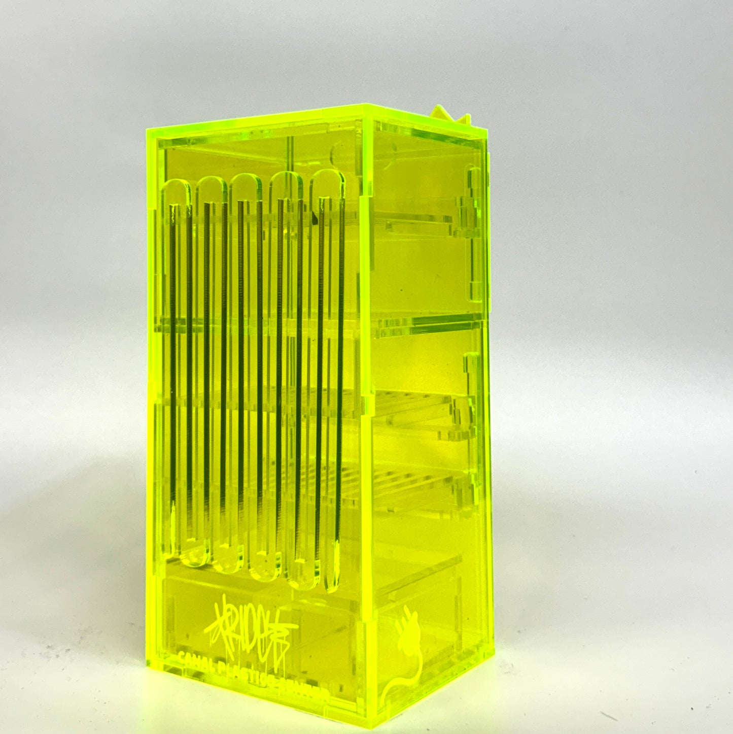 FRIDGE X CANAL PLASTIC CENTER : Fluorescent Green FRIDGE